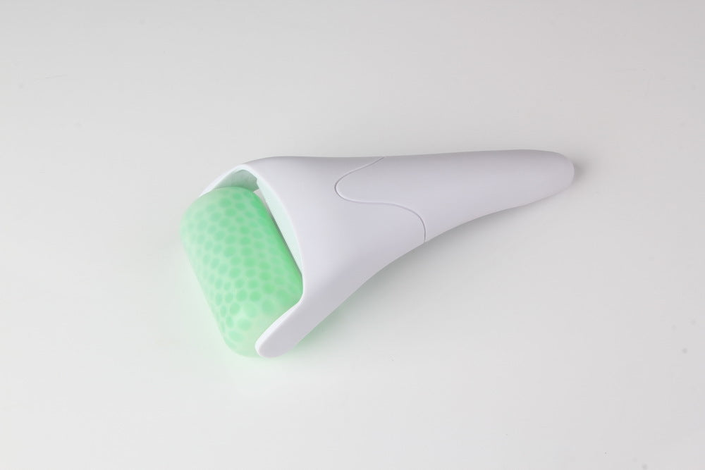 LYVA Ice Roller white